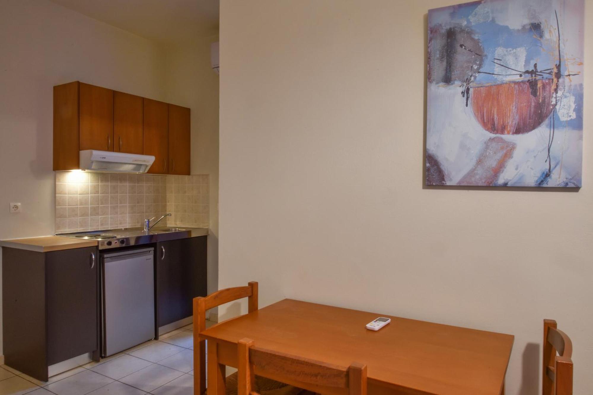 Agia Marina Akatos Hotel מראה חיצוני תמונה