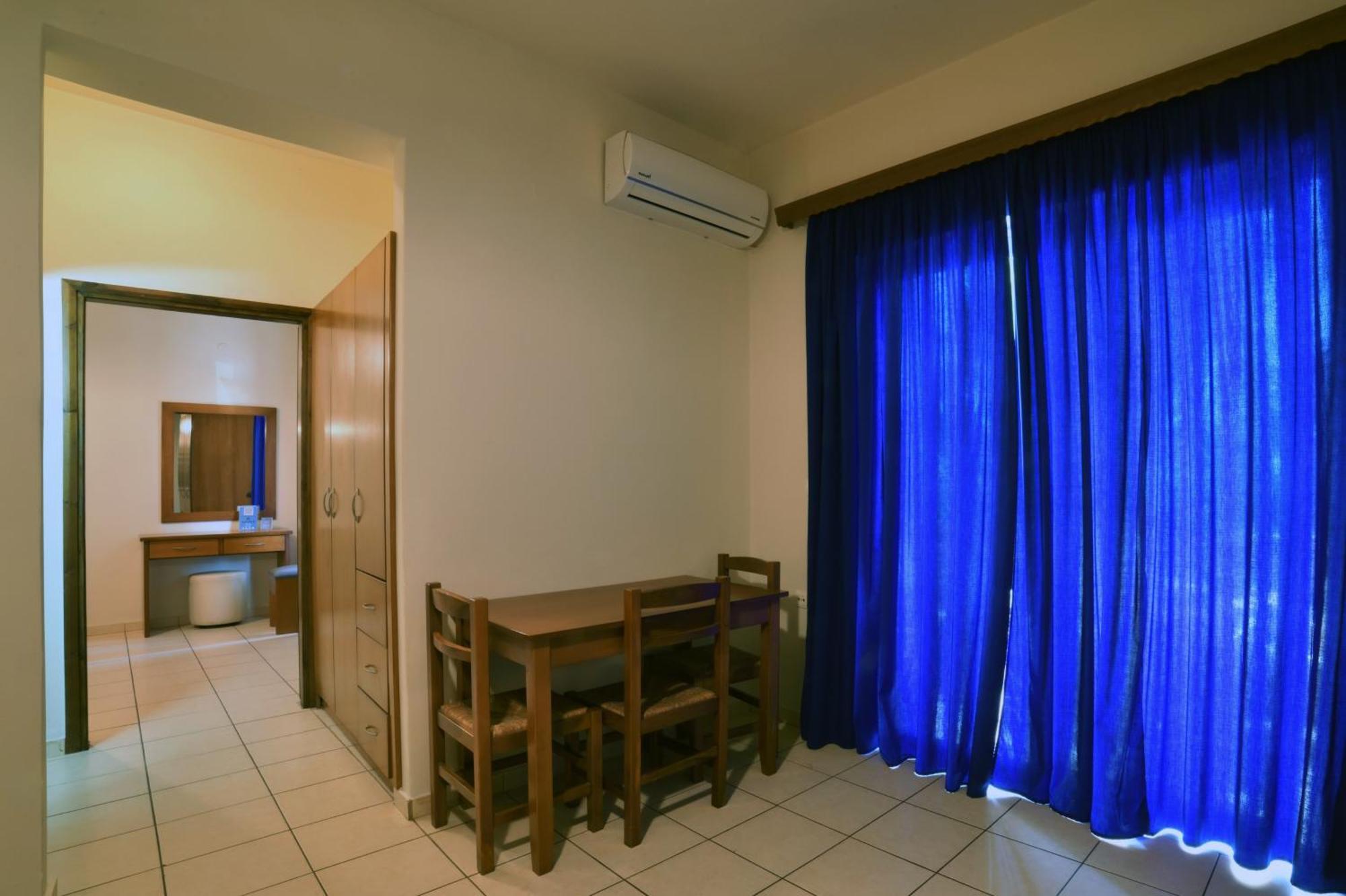 Agia Marina Akatos Hotel מראה חיצוני תמונה